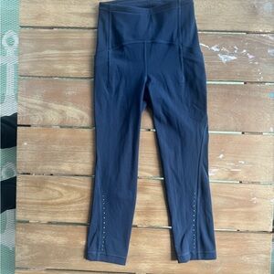 Lululemon Wunder Under Crop Leggings – Size 0 (Like New)